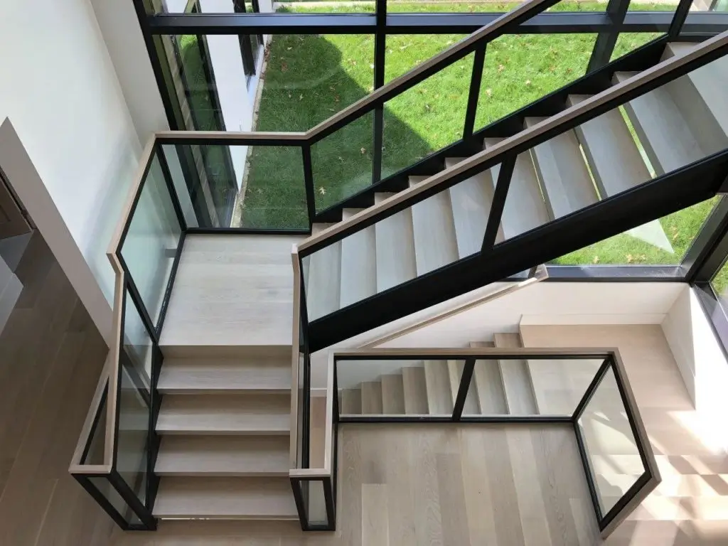 types of glass railing