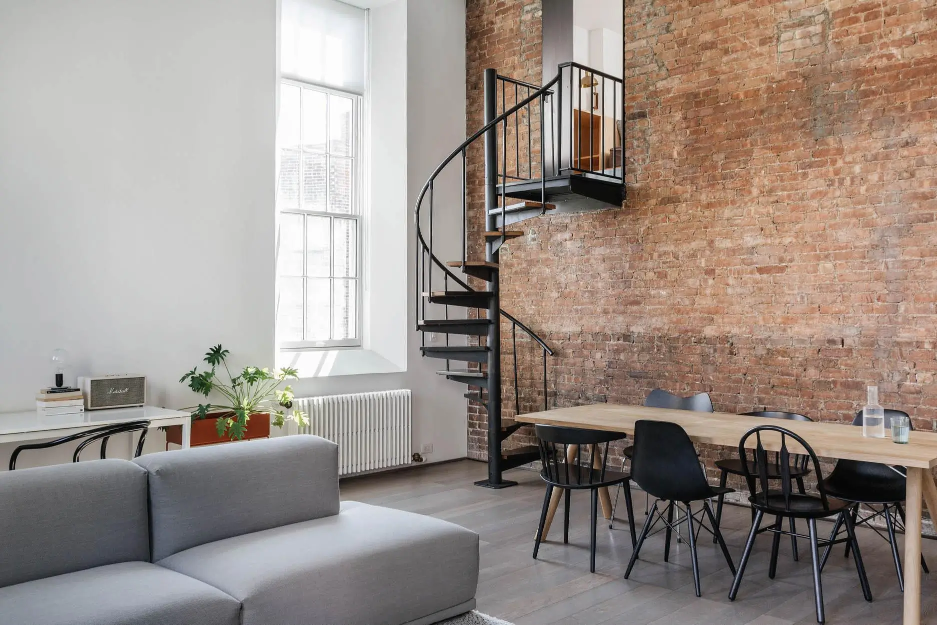 second floor deck stairs