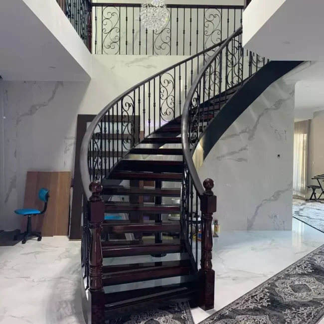 Curved Railing Systems in West Palm Beach, FL | Luxury Staircase Railings