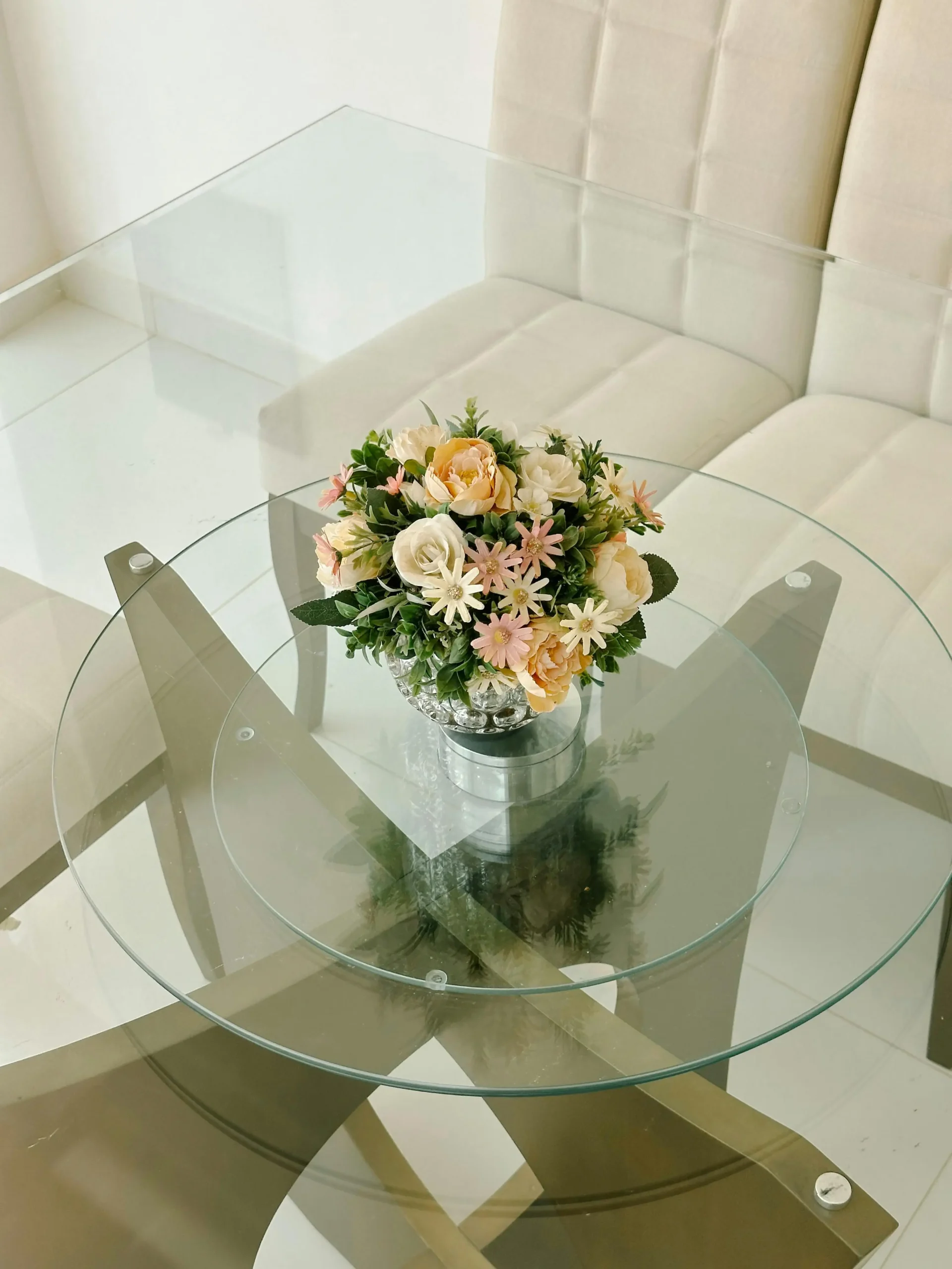 curved glass coffee table