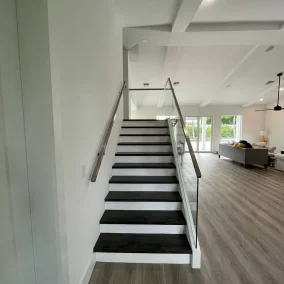 glass stair railing